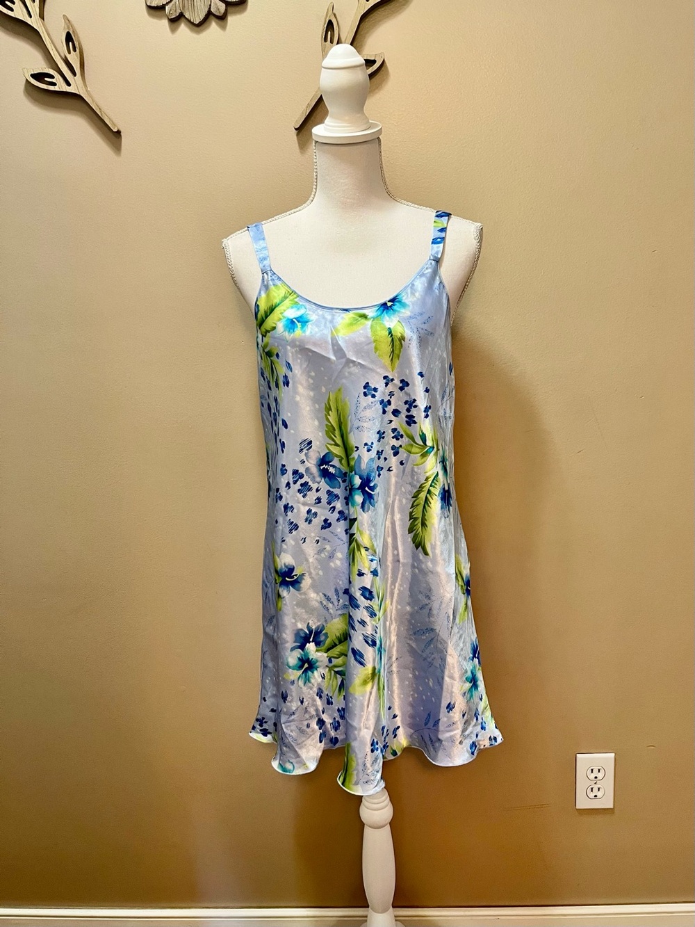 Oscar de la Renta Vintage Silky Floral Slip Chemise Size Large